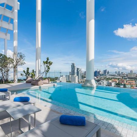 Arbour Hotel And Residence Pattaya Εξωτερικό φωτογραφία Infinity pool at the rooftop