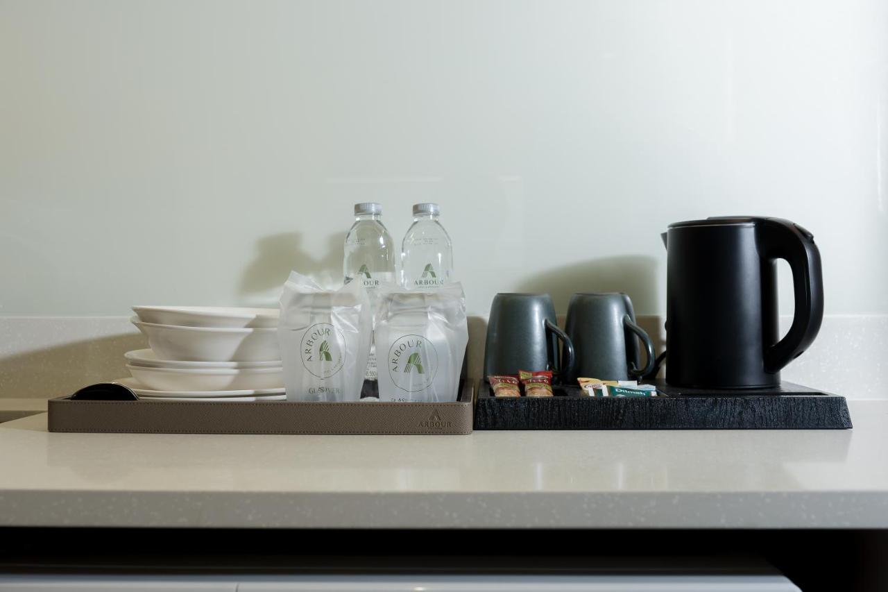 Arbour Hotel And Residence Pattaya Εξωτερικό φωτογραφία A kettle in a hotel room